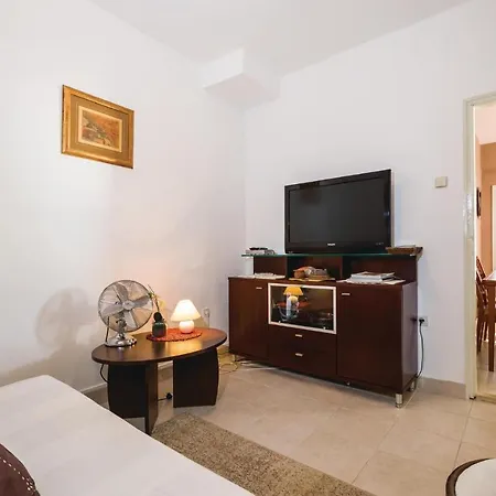 Nice In Novigrad With Kitchen Novigrad (Dalmatia)